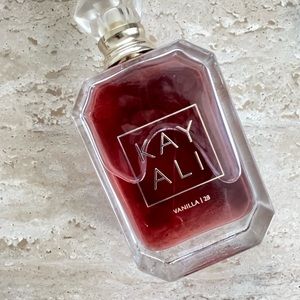 KAYALI vanilla perfume